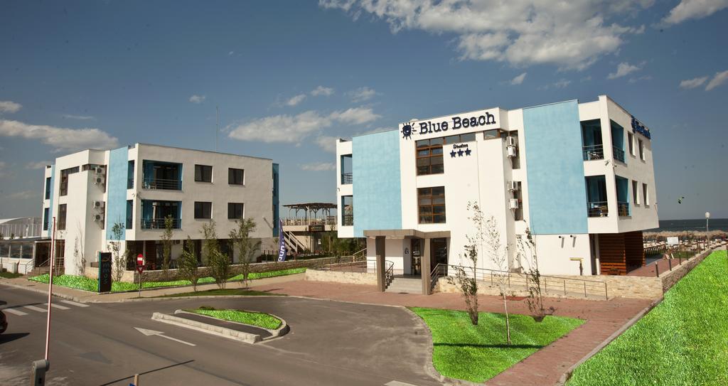 Blue Beach Studios Mamaia Exterior photo